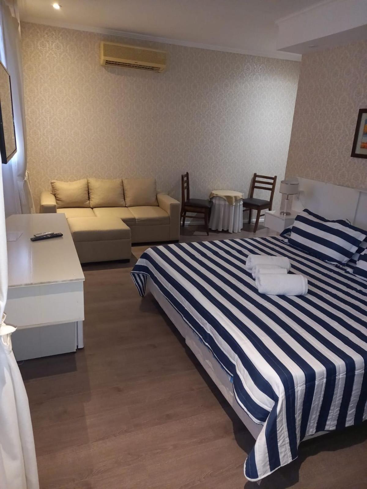 Hotel Hermitage Tandil Buitenkant foto
